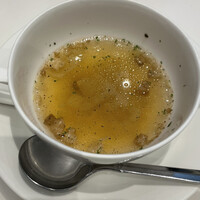 神戸牛洋食アモナ - コンソメスープ