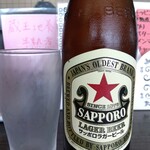 中華麺房 東龍 - 先ずは「ビール中瓶」を「サッポロ」で♬　グラスもビールも冷え❄冷え❄