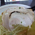 中華麺房 東龍 - 「チャーシュー」リフト⤴️②ホロホロ♪崩れそうな位柔らかぁ