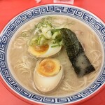 Kim Buta - ラーメン、味玉