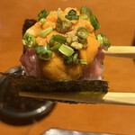 たくみ - 雲丹と本鮪中落ちの一口寿司①