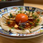 博多名物野菜巻き串と焼鳥 鳥々々 - 大和肉鶏ユッケ
