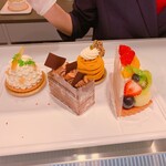 ANTENOR - この日買い求めたケーキ4品