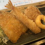 魚正宗 - ミックスフライ定食（900円）