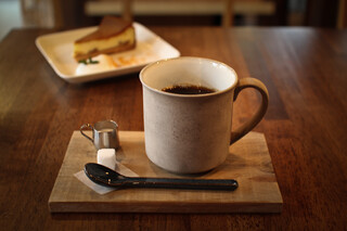 h HAGI CAFE  - HAGISOオリジナルブレンドの珈琲は一杯一杯豆から挽いてハンドドリップでお出ししています。