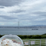 STARBUCKS COFFEE - ♢外にでると、明石海峡大橋