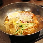 Shinkaichi Sakaba Jounetsu Horumon - 盛岡冷麺