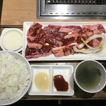 Yakiniku Raiku - 