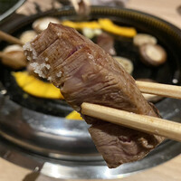 近江牛専門店 近江かど萬 - 岩塩で頂きます!