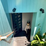 ビストロ サンク - お店の入口