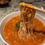峨嵋山 - 麺リフト