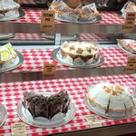 Lucy's Bakery & Kitchen - 