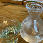 いわ志 - 「辛口でお手頃な冷酒」でお出ましになられました（白鶴）