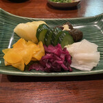 ながら、 - 漬物盛り合わせ