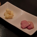 DEN - 特別版のチャーム