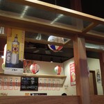 Kushikatsu Dengana - 店内（テーブル席の天井付近）