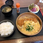 Cafe Bar Tsumugi - トンカツ玉子とじ定食【2022.9】