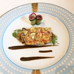 184830791 - 「やひろ丸直送」天竺太刀魚のリ・スフレ焼き、焼きナスのピューレとバルサミコ風味ソース