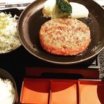 とろけるハンバーグ 福よし 古淵店 - 