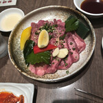 San ka tei - タン塩セット、やはり高い方が美味い！