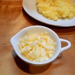 カレー気分 - チーズ 70円