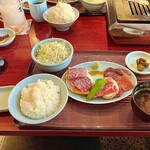 焼肉苑 万大 - 