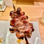 地葉はなれ - 2022.8.  喉仏