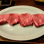 炭火焼肉ホルモン うらら - 