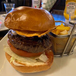 シェイクツリー バーガー＆バー - C･C･C（クリスピー・チェダーチーズ・クリームチーズ）