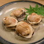 さ々木 - 追加♪　焼き蛤♪　でかい☆　貝殻は２枚重ねて塩で固定☆　モミジの青葉を添えて☆