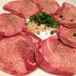 焼肉問屋　くに家 - 上タン塩