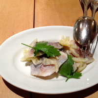 Osteria UVA RARA 横浜 - ノルウェー産ニシンとウイキョウのマリネ！