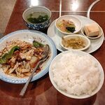 海華飯店 - 回鍋肉定食650円