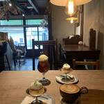 カフェと暮らしの雑貨店 fumi - 素敵な店内