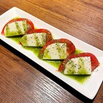 新鮮野菜のカジュアルイタリアン Occhiali - カプレーゼ