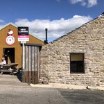 Flash Bar Stores - 外観