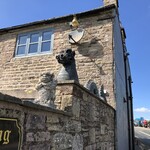 Flash Bar Stores - 向かいの建物