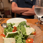イゾラ ブル - ルッコラとパルミジャーノのサラダ