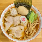 柳麺かいと - 料理写真:しょうゆちゃーしゅーめん(煮玉子トッピング)