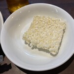 ユタの店 - お米を揚げたおこげ。