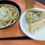 めん処 杢屋 - かけうどん、えび天、なす天(これで520円！)