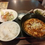 永芳園 - 麻婆豆腐定食700円