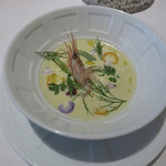 イザイ - ysaÿe＠春キャベツのスープ タイラギ貝と白バイ貝