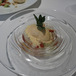 イザイ - ysaÿe＠フルーツと白ワインのジュレ ハチミツアイス