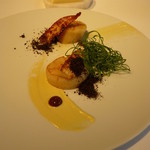 レフェルヴェソンス - この地で出逢う～北海道野付産帆立貝と筍のポワレ、オリーブオイルのエミュルション、マッシュルームの砂、オゼイユ