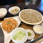 Mangetsuya - ・桜海老の天せいろ 1,450円/税込
                        ・温泉玉子 80円/税込
                        ・玄米ご飯 ランチタイムサービス