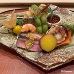 御料理 寺沢 - 鮎魚女の南蛮漬､太刀魚炭火焼､鴨ロース炭火焼､食用酸漿､車海老に黒豆の枝豆､いくら醤油漬､無花果の胡麻だれ焼､薩摩芋の蜜煮