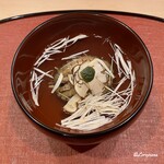 御料理 寺沢 - 松茸と蝦夷あわびの椀物