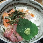 Sakiure - 海鮮丼のメイン
