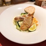 Osteria Austro - 仔羊モモ肉のカツレツ クスクス添え